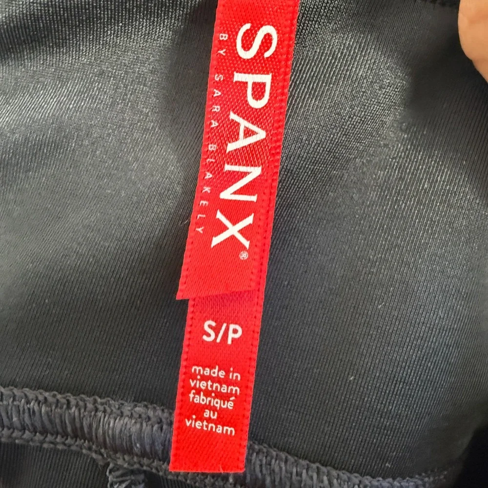 Spanx Leggings Womens Small Black Shiny Side Stripe Shapewear‎ Mid Rise